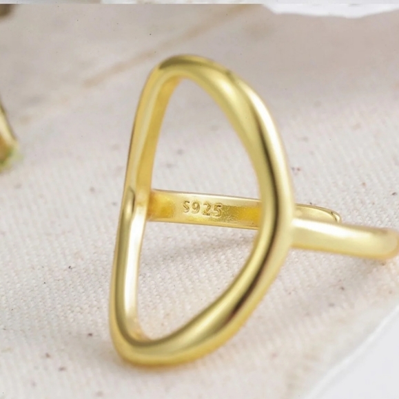 New Hollow Eclipse Ring - Picture 2 of 3